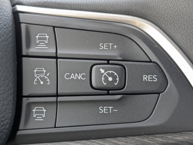 new 2025 Jeep Grand Cherokee car, priced at $40,220