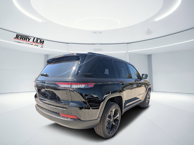 new 2025 Jeep Grand Cherokee car, priced at $40,220