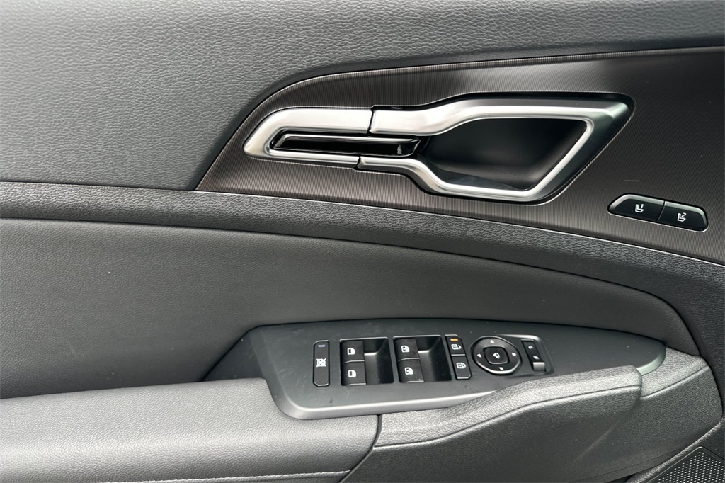 new 2026 Kia Sportage car, priced at $38,910