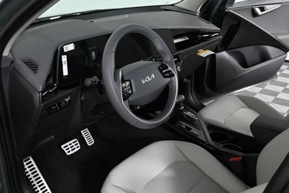 new 2025 Kia Niro car, priced at $32,368