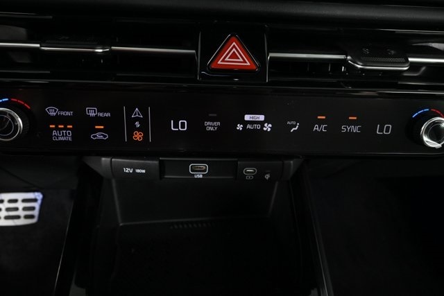 new 2025 Kia Niro car, priced at $32,368