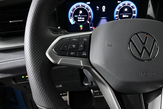 new 2025 Volkswagen Tiguan car, priced at $40,256