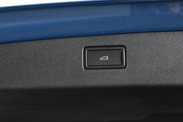 new 2025 Volkswagen Tiguan car, priced at $40,256