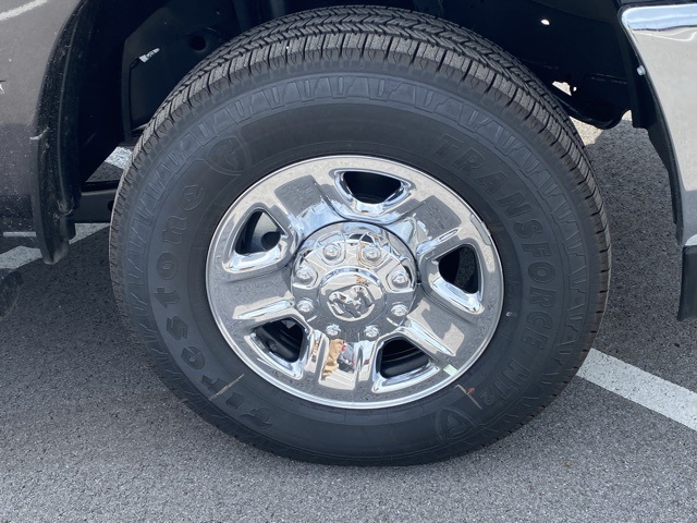 new 2025 Ram 3500 car, priced at $61,666