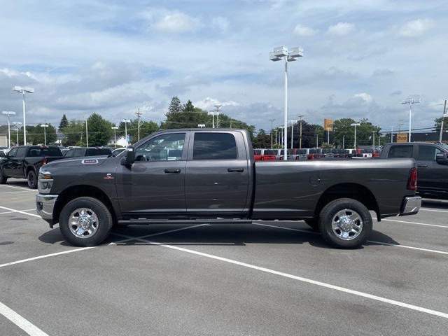 new 2025 Ram 3500 car, priced at $61,666