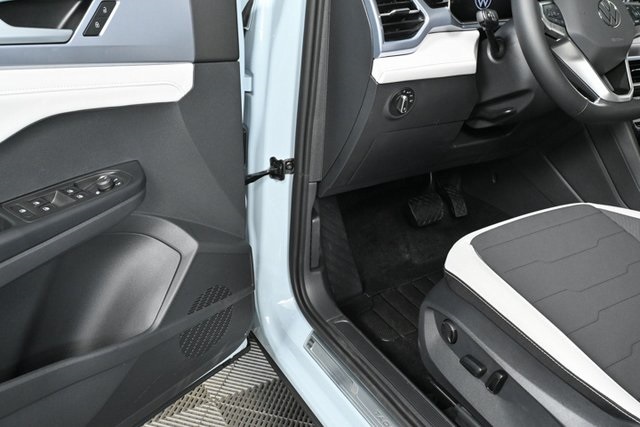 new 2025 Volkswagen Taos car, priced at $32,961