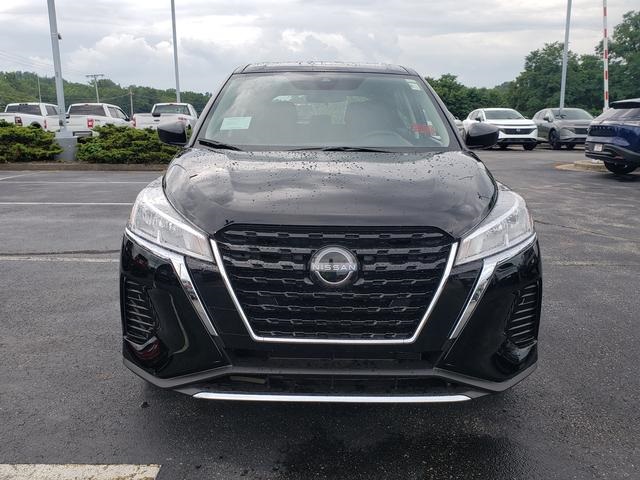 new 2025 Nissan Kicks Play car, priced at $23,149