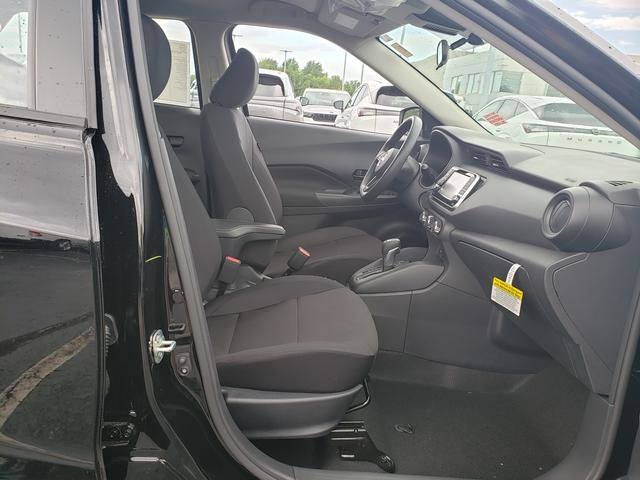 new 2025 Nissan Kicks Play car, priced at $23,149