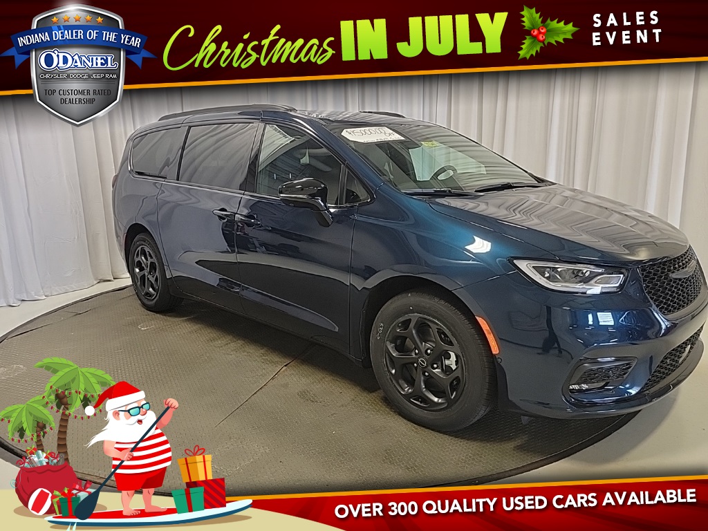 new 2025 Chrysler Pacifica Hybrid car, priced at $45,888