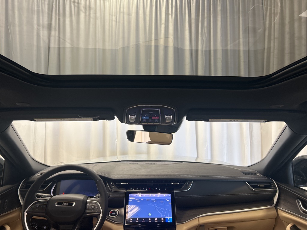 new 2025 Jeep Grand Cherokee car, priced at $51,480