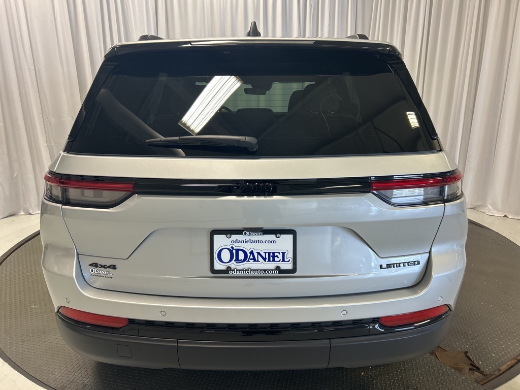 new 2025 Jeep Grand Cherokee car, priced at $51,480