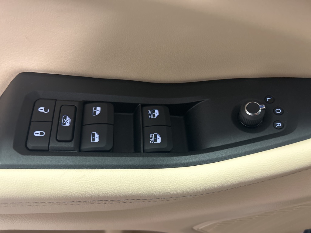 new 2025 Jeep Grand Cherokee car, priced at $51,480