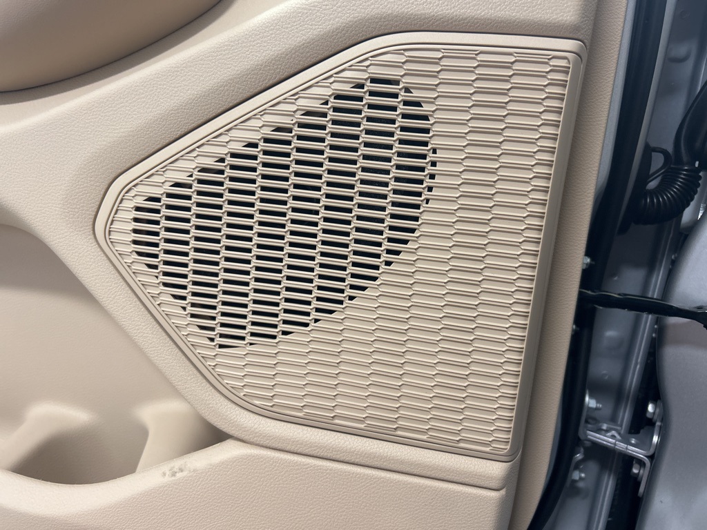 new 2025 Jeep Grand Cherokee car, priced at $51,480