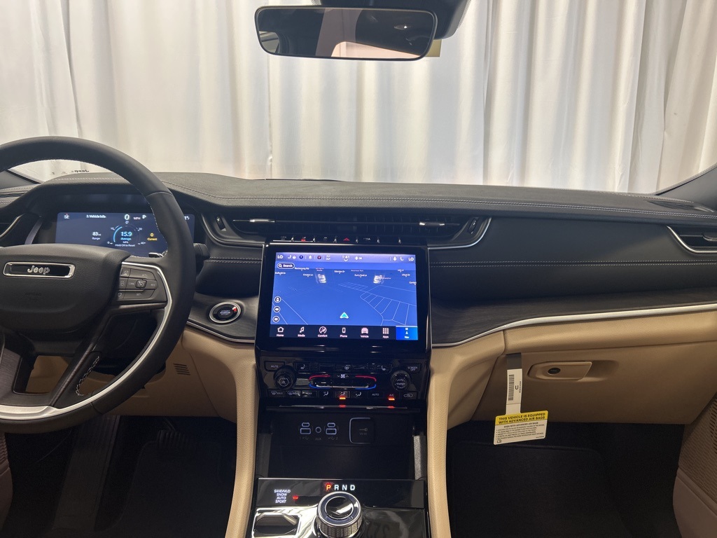 new 2025 Jeep Grand Cherokee car, priced at $51,480