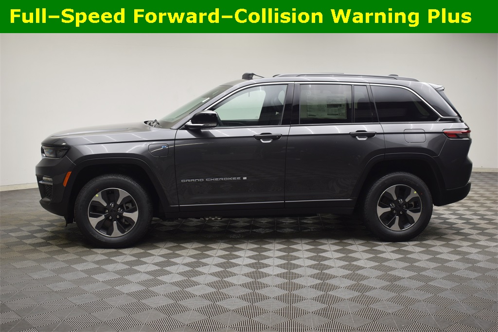 new 2025 Jeep Grand Cherokee car, priced at $55,433