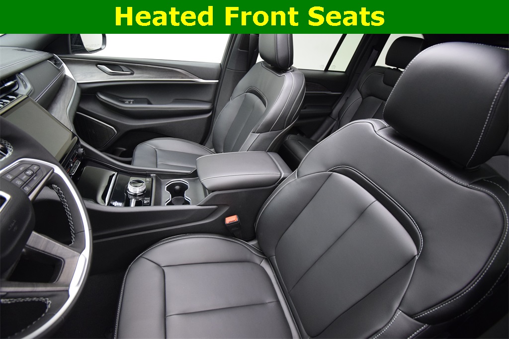 new 2025 Jeep Grand Cherokee car, priced at $55,433