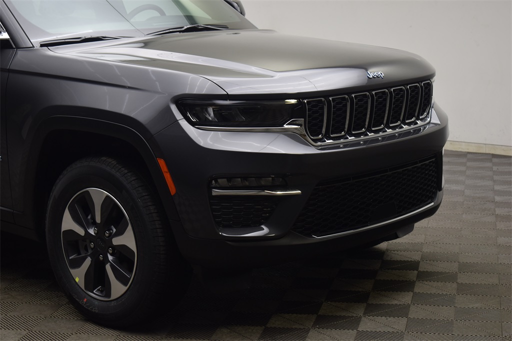 new 2025 Jeep Grand Cherokee car, priced at $55,433