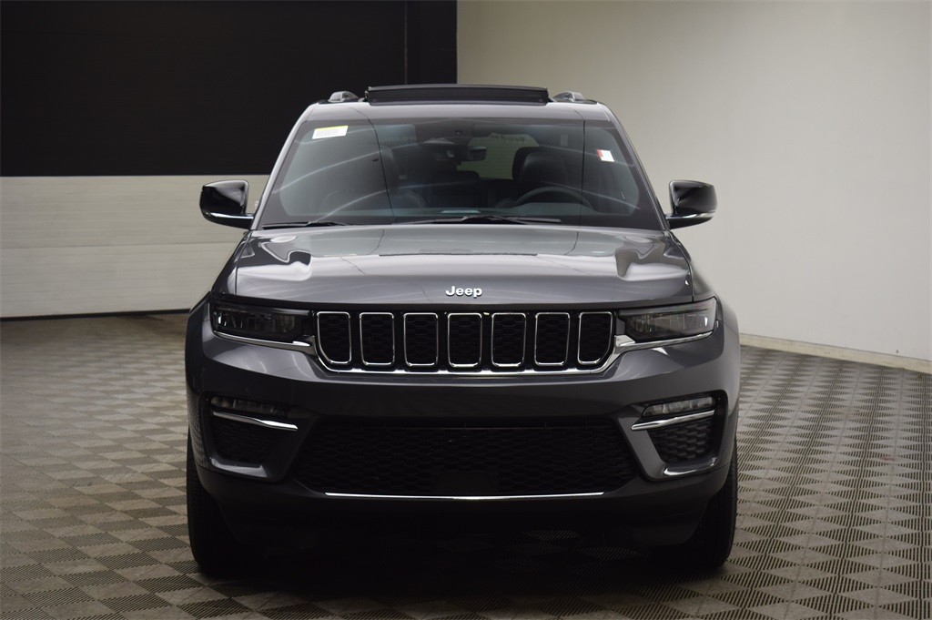 new 2025 Jeep Grand Cherokee car, priced at $55,433