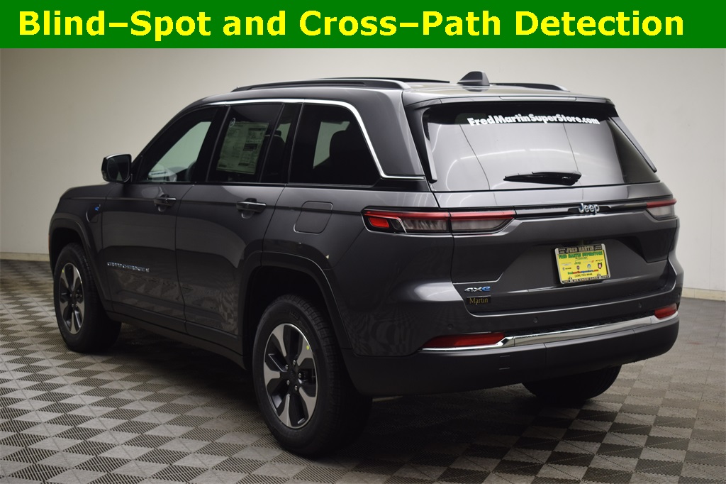 new 2025 Jeep Grand Cherokee car, priced at $55,433